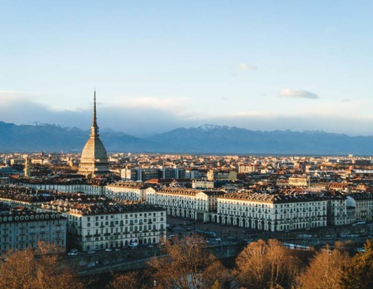 Stabile nel centro di Torino con progetto di frazionamento