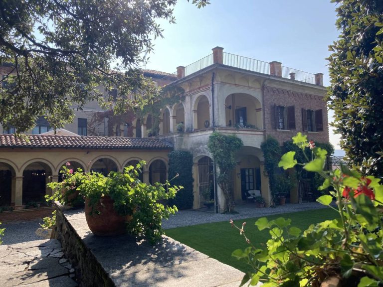 Villa storica sul lago di Viverone